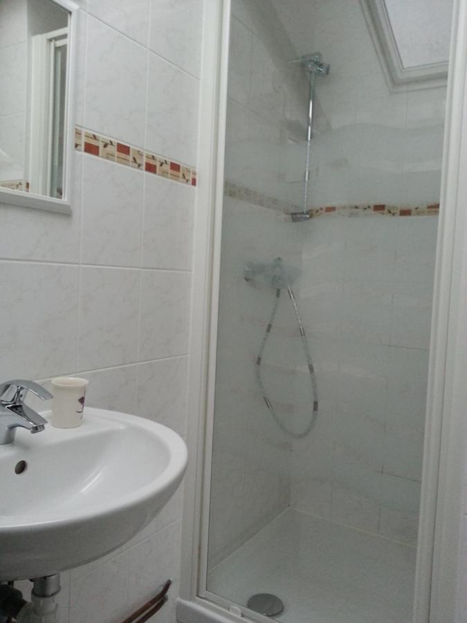 Appartement En Location Touristique Pour 4 Personnes Docelles Ngoại thất bức ảnh