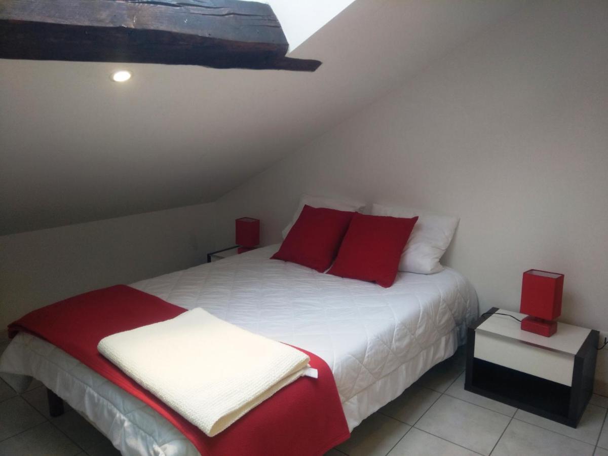 Appartement En Location Touristique Pour 4 Personnes Docelles Ngoại thất bức ảnh