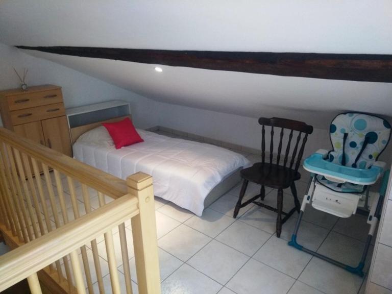 Appartement En Location Touristique Pour 4 Personnes Docelles Ngoại thất bức ảnh